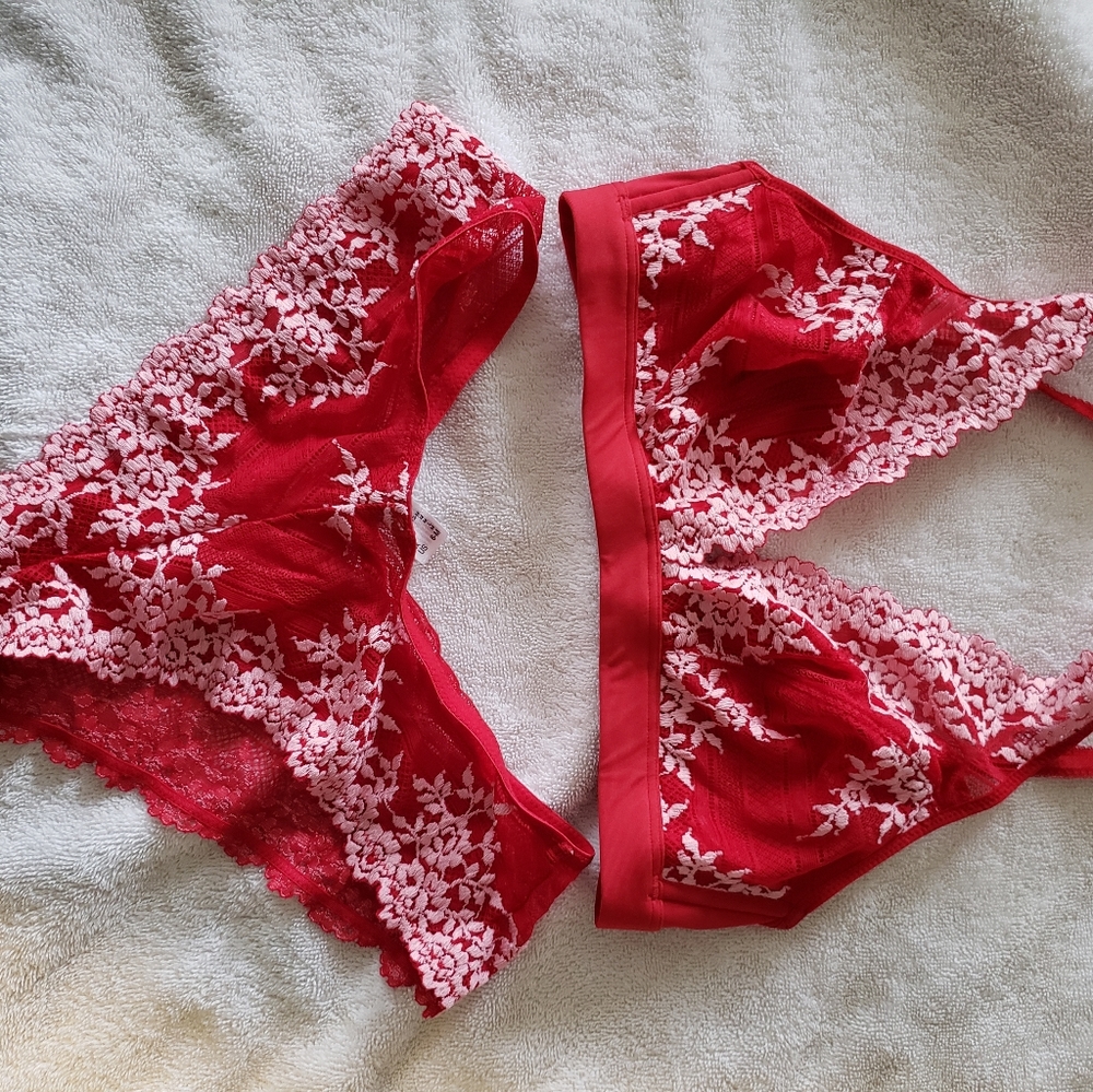 Wacoal lace bralette set